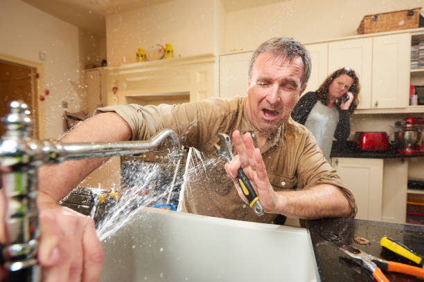 Best 24/7 water damage repair  in Lake Elsinore, CA